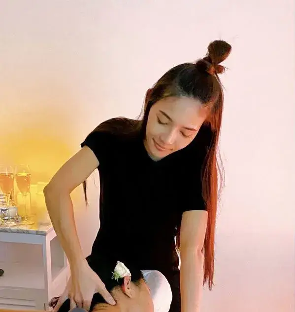 Professional relaxation by Kristen
